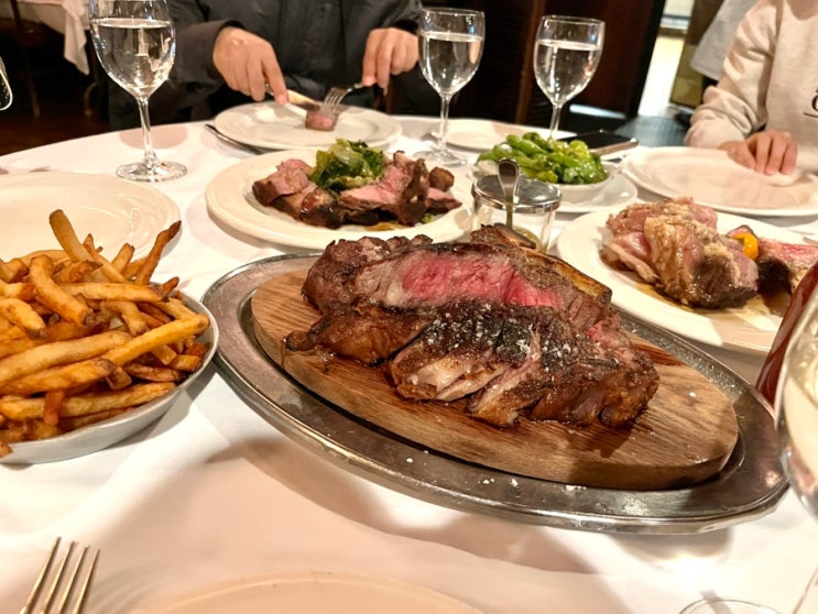 [삶은 여행_뉴욕에서] 일주일 가족여행 Day 7. MOMA, Keens steak house 뉴욕....