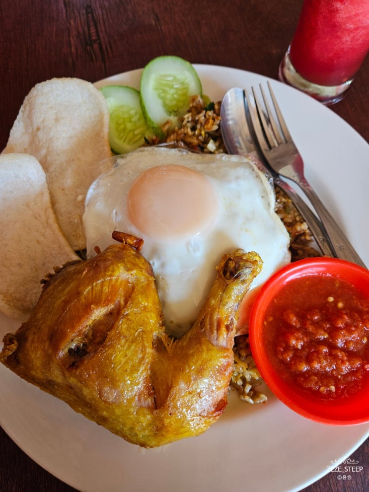 길리 가성비 현지 로컬 맛집 Warung Lalapan Made 와룽 라라판 마데 나시....