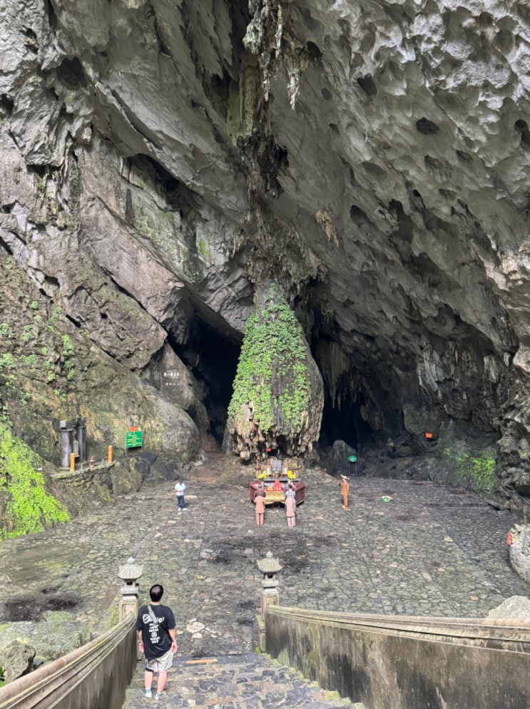 소원을 빌면 이루어진다는 베트남 불교 성지 Huong Pagoda 퍼퓸파고다 ....