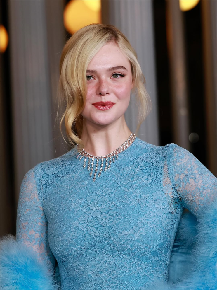 엘르 패닝(Elle Fanning), <LACMA Art+Film Gala>에서 구찌 룩으로 우아한 등장