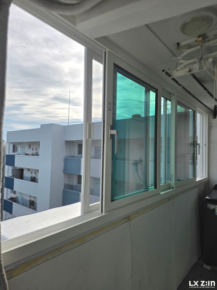 복도형 아파트 창호 교체 사례 관련 이미지