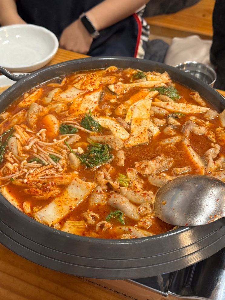[동암역 찐맛집] 따땃한 국물과 소주가 땡긴다면 요기로,,~! 대존맛 소곱창전골집, 함지박소곱창🥘🍻 : 네이버 블로그