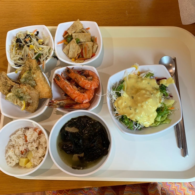 산후조리원식단,미역국,한식반찬,트레이