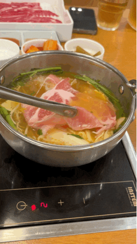 개인 인덕션으로 원하는 육수를 선택할 수 있는 명지맛집 솔밭샤브