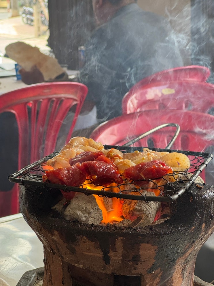[나트랑] 베트남식 바베큐 | 나만 알고 싶은 숨은 현지 맛집 락깐 LAC ....