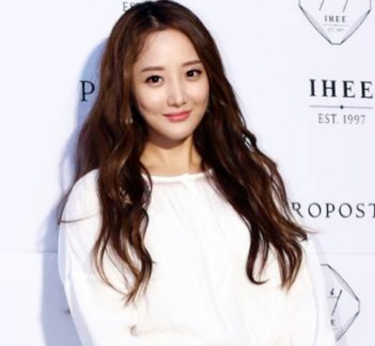 “49세 남편 떠나보낸 배우 사강, 두 딸 책임진 워킹맘의 지금 모습 (프로필 총정리)” : 네이버 블로그