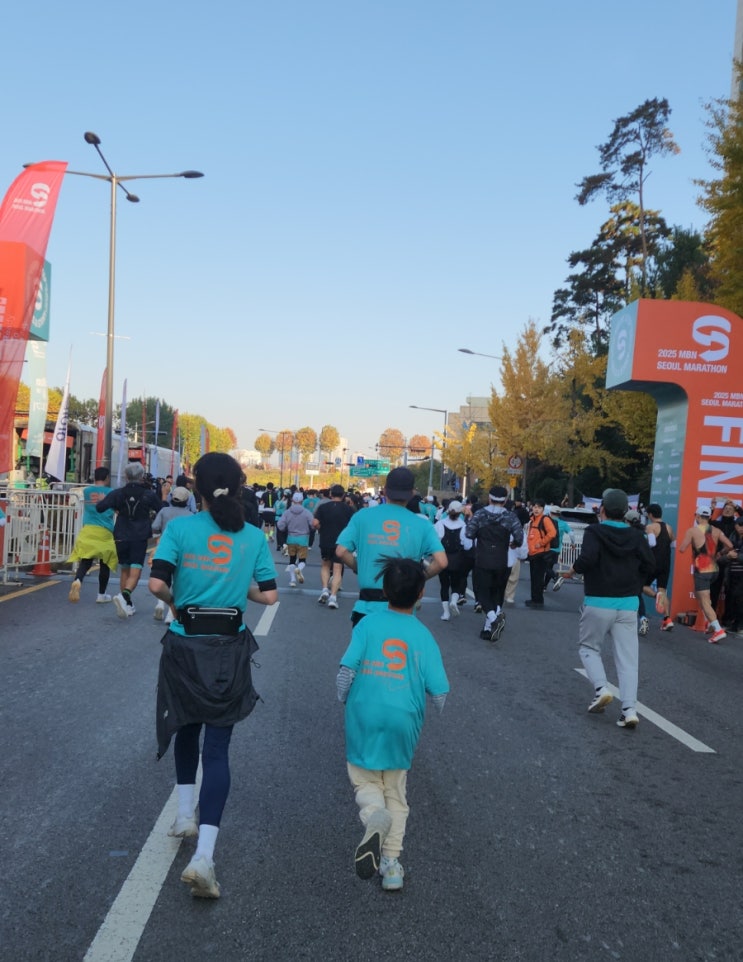 2025 MBN 서울 마라톤 10km 7세, 10세 아이 완주 후기