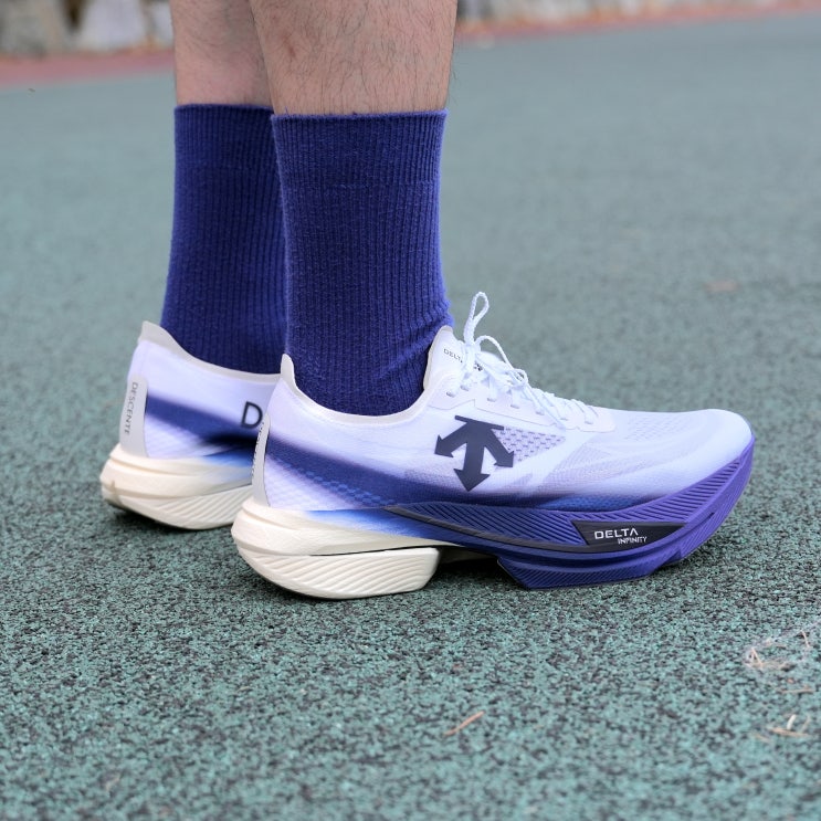 데상트 델타프로 EXP V3 남자 러닝화 JTBC 마라톤 레이싱화 추천!