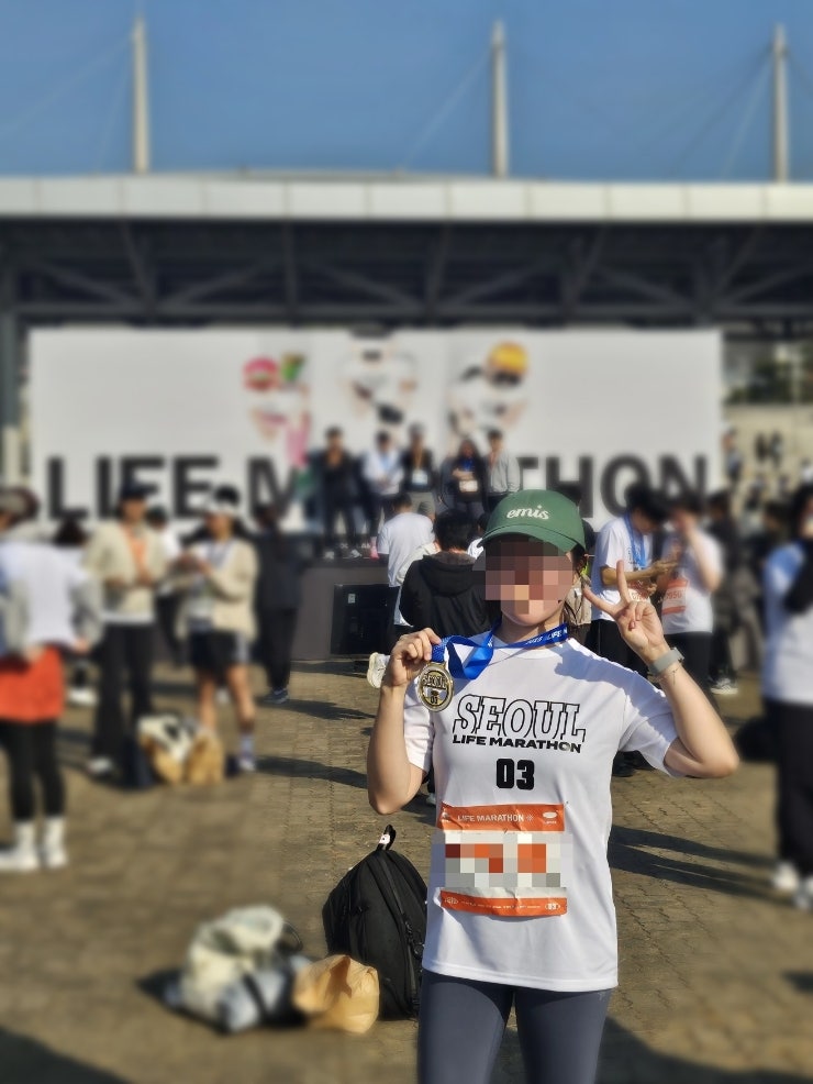2025 서울라이프마라톤 5KM 상암 평화의공원 마라톤 러닝 후기! 잔치국수 먹방 찍고 망원 분좋카  &  크리스마스 소품샵 들른 날