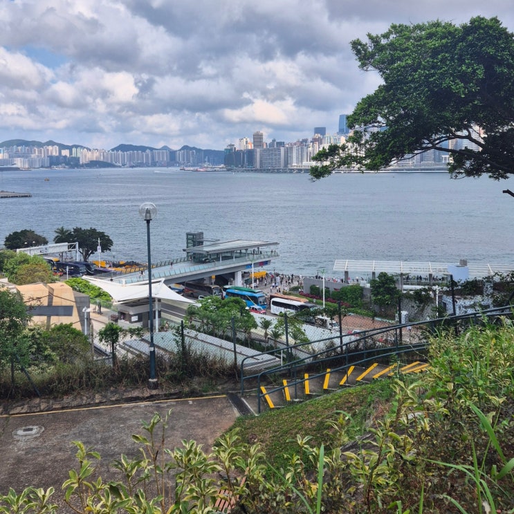 홍콩 여행 셋째 날3 / Signal Hill Garden, 발 마사지 Rendezvous, 프랑프랑 Fra....