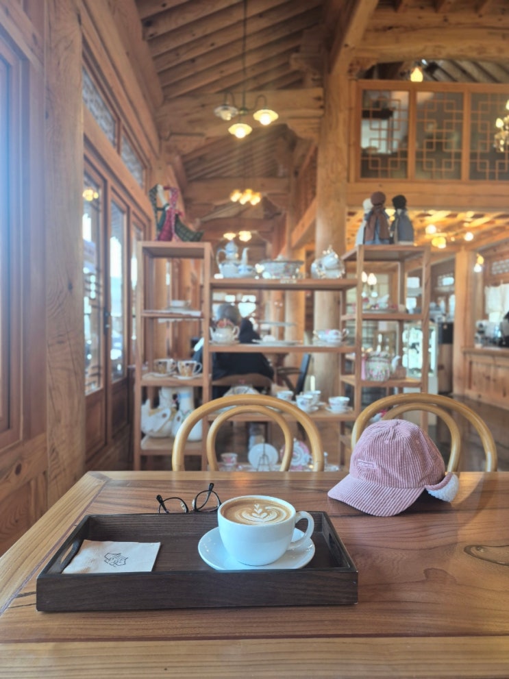  한옥 카페 운암 : 네이버 블로그 Motiv 