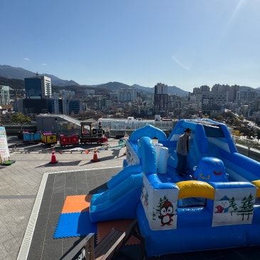 광주오락기대여 놀이기구 레일기차 에어바운스 및 유아두더지게임기 오락기대여 사례