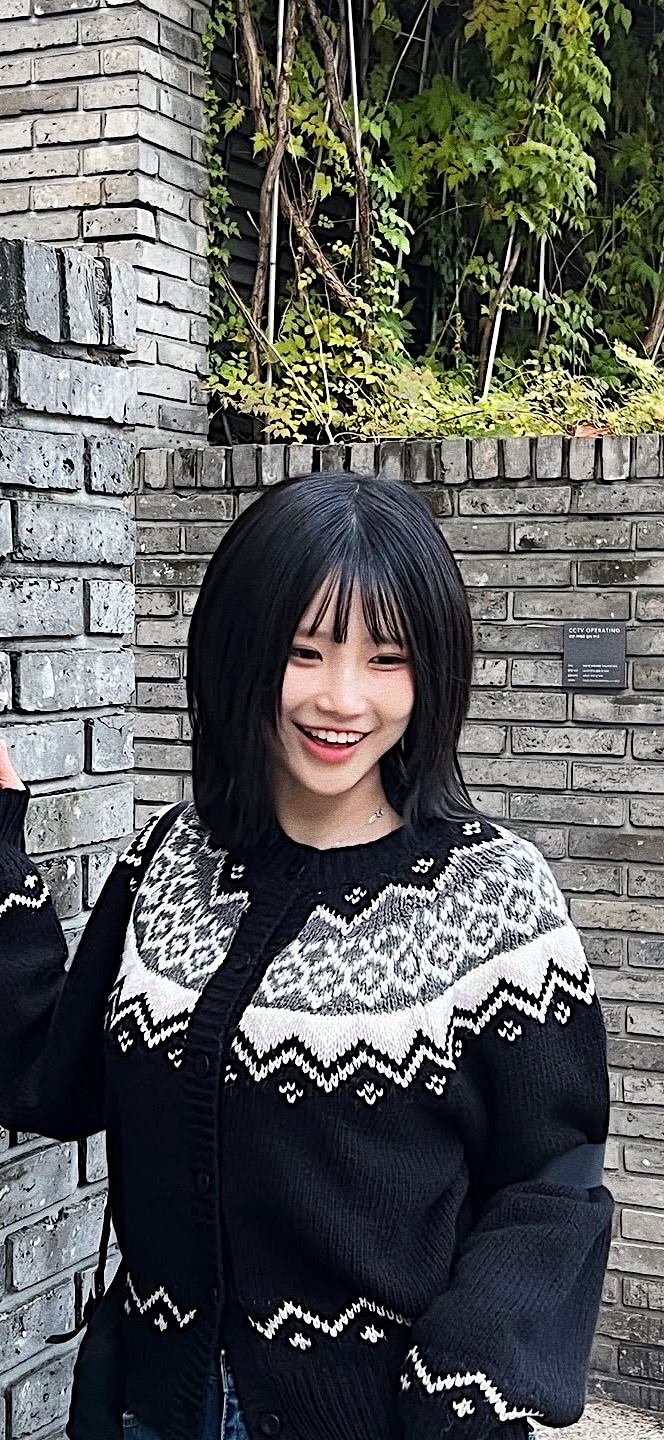 프로미스나인 송하영 아이폰 배경화면