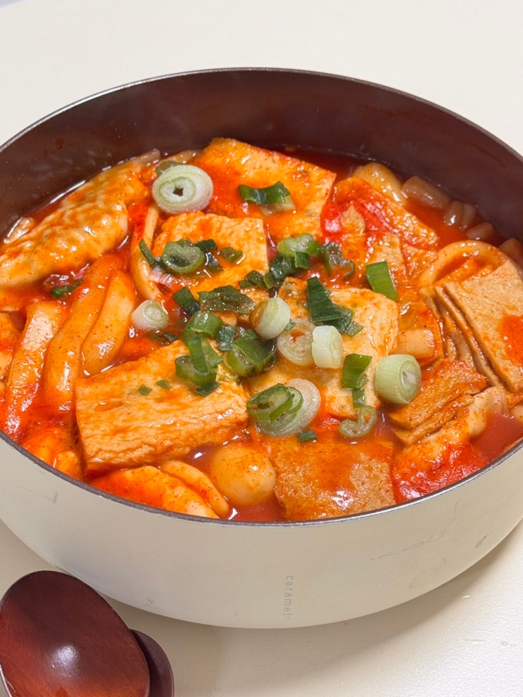 국물까지 맛있게 후루룩! 에스앤제이푸드 후루룩 국물 떡볶이 리얼후기! : 네이버 블로그