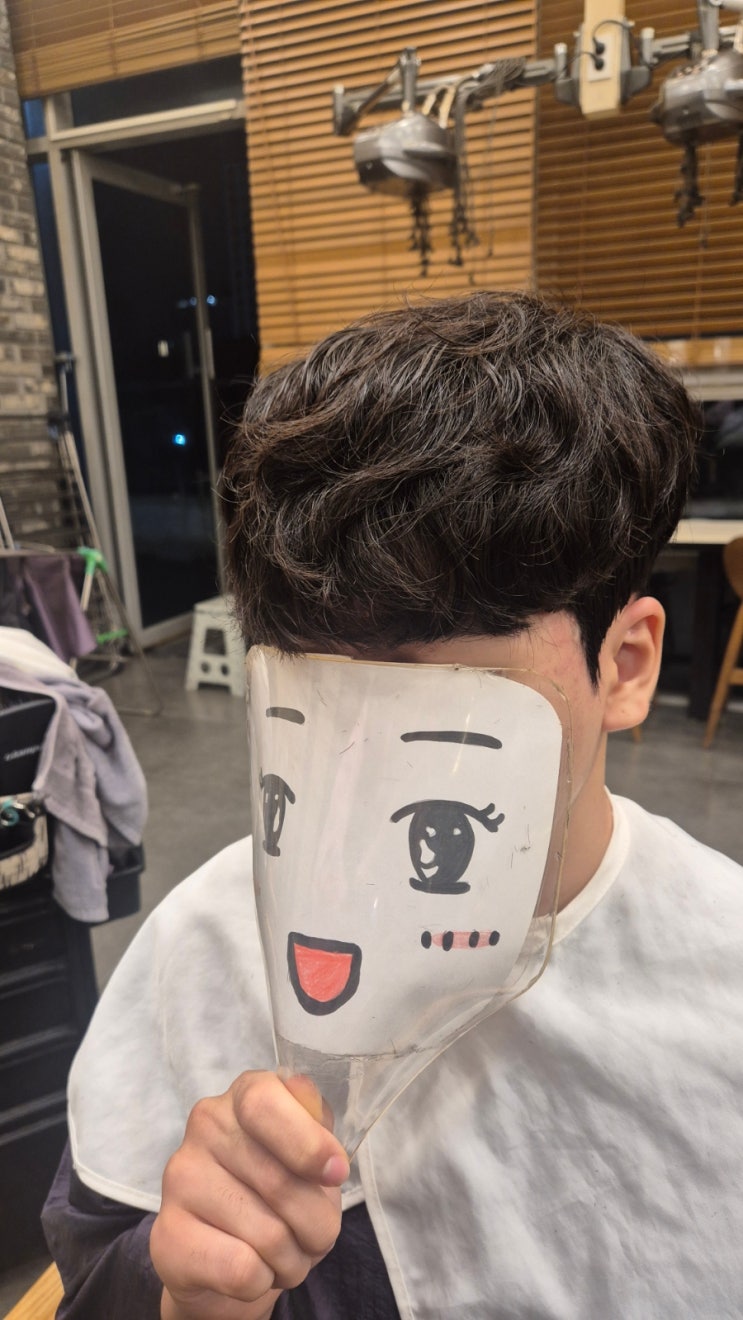 남자 아이롱펌vs 남자일반쉐도우펌 어떤차이가 있을까 BY.토리헤어봉담cgv점 써니 디자이너 : 네이버 블로그