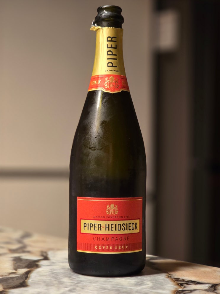 파이퍼 하이직 뀌베 브뤼 시음기 (Piper Heidsieck Cuvee Brut) : 네이버 블로그
