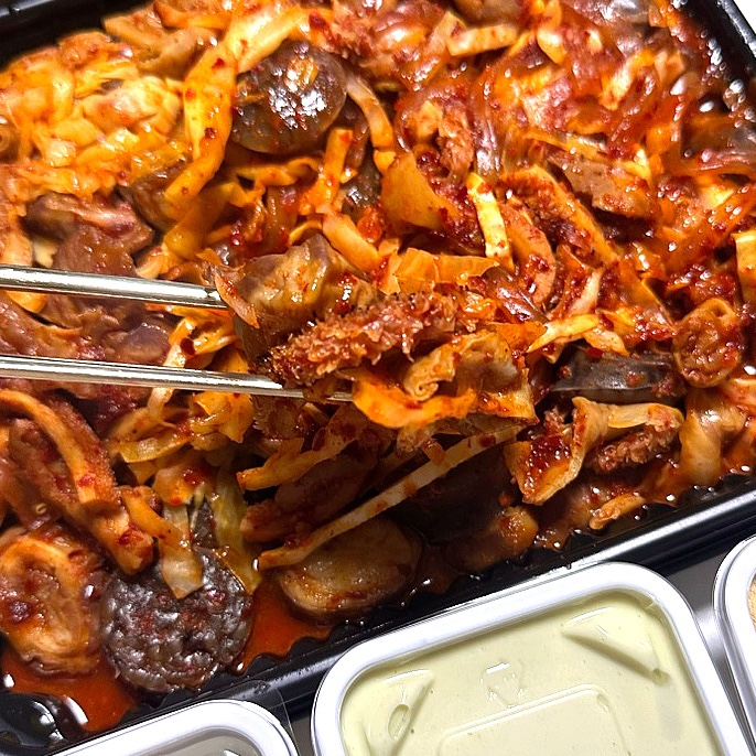 광교 곱창 배달 맛집 전설의곱창 숯불 불맛 곱막창한판볶음 깐양추가 후기 : 네이버 블로그