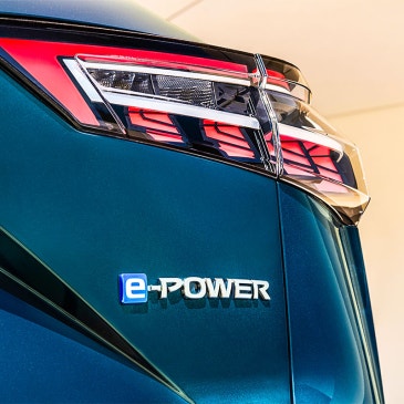 "4륜구동 기본 장착!" 연비  17km/L 넘는다는 차세대 하이브리드 SUV