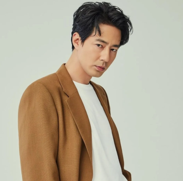 조인성 SNS 댓글 테러, 환율 발언이 부른 뜻밖의 논란