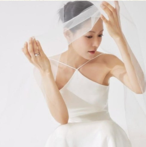 박은영 셰프 웨딩화보 공개, "요리해주겠다는 유일한 남자"…5월 신라호텔 결혼
