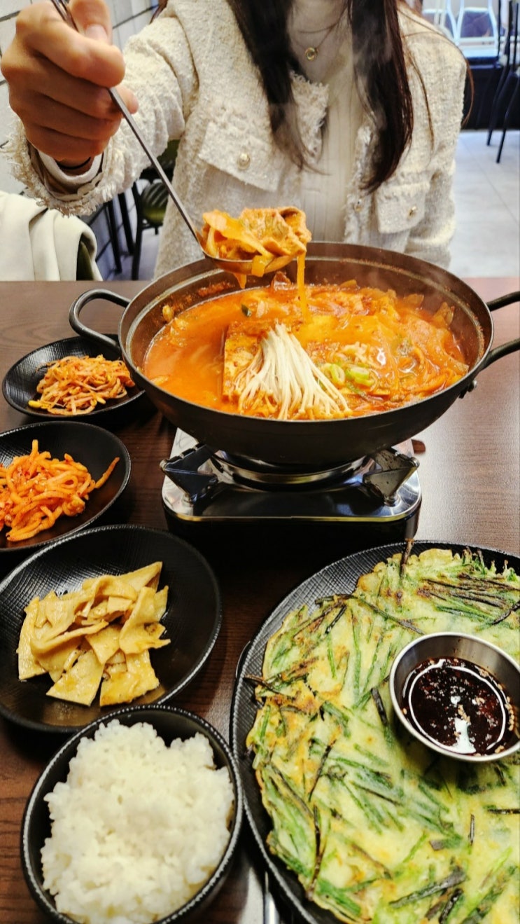 호매실밥집 공중가 호매실본점 황구지천 벚꽃 금곡동 맛집 : 네이버 블로그