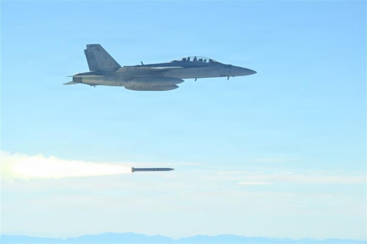 미 해군, AARGM-ER(Advanced Anti-Radiation Guided Missile-Extended Range ...