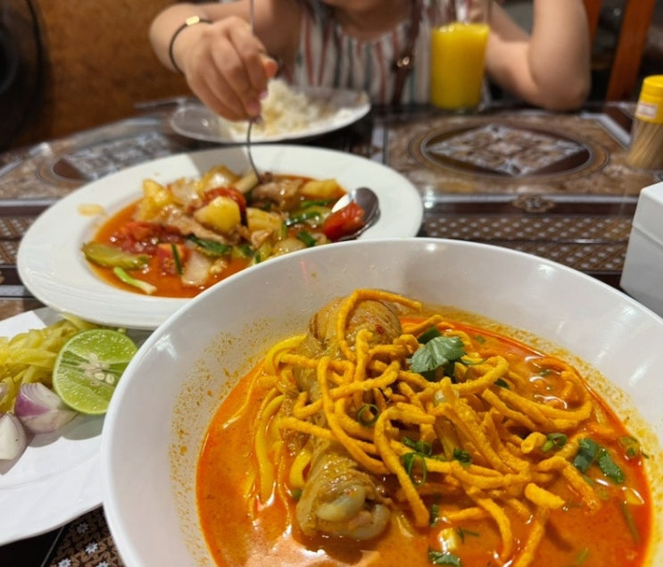 태국 빠이 워킹스트리트 맛집 넝비어 진짜 솔직후기