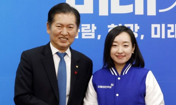 전은수 청와대 대변인 충남 아산을 국회의원 보궐 선거 전략공천