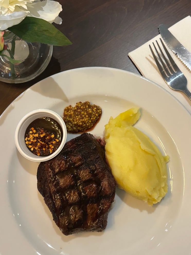#2 시드니 공항 오팔카드 만들기 | 스테이크 맛집 런치 Sanctuary Hotel