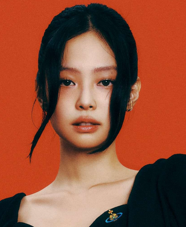 제니(JENNIE) ‘OA’로 쏘아 올린 제2의 전성기? 제니 나이...