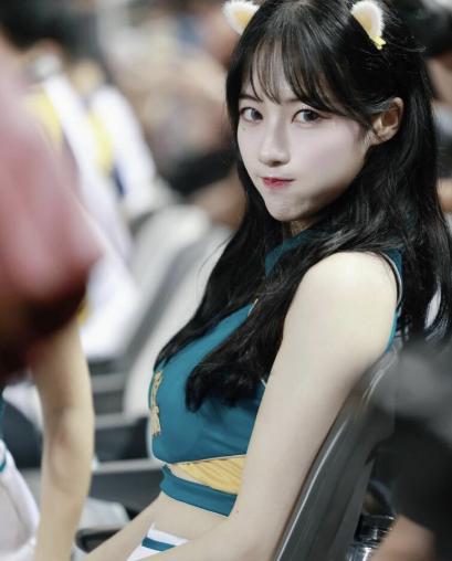 박민서 치어리더, KBO 넘어 대만까지 접수! 타이강 호크스 등 다수 팀 활동