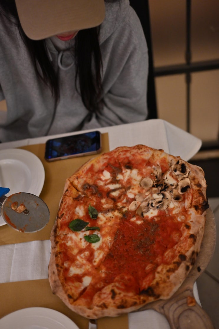 이탈리아 로마의 진정한 화덕 피자 맛집 '알 포르노 델라 소핏타'[Al ....