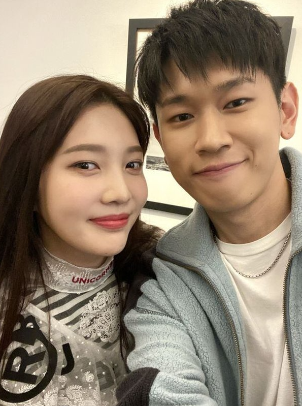조이 크러쉬 일본 여행, 5년째 변함없는 사랑 증명한 럽스타그램