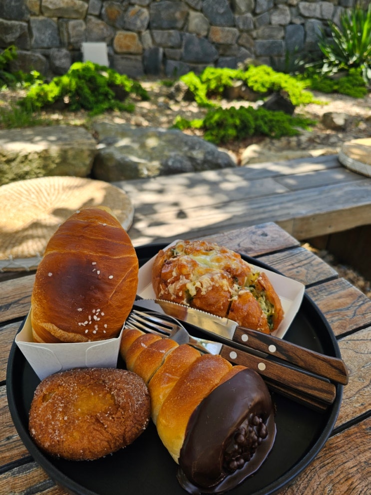 부산 강서구 명지 녹산 카페 "토북베이커리" 소금빵 맛집...