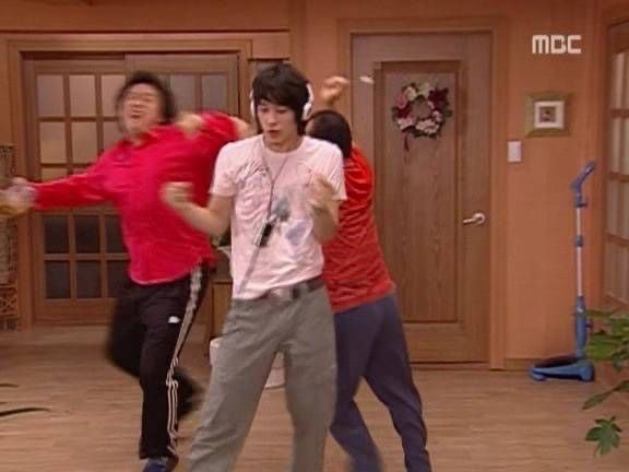[월간 음악 디깅 2호] 남돌 노래 안듣는 사람이 우연히 듣고...