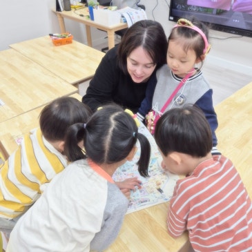 “아이의 마음을 먼저 들어주는 영어” RSS 대표 이미지