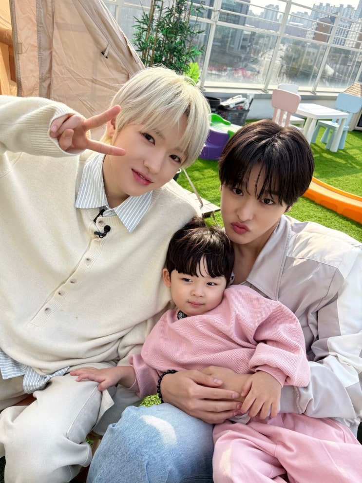 [남자 아이돌 니트] 엔시티위시 사쿠야, 세븐틴 디노, 비투비...