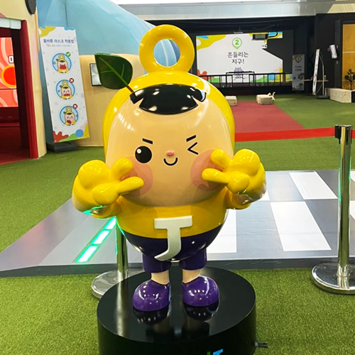 대형 인형 제작 후 하자보수 가능한 마롱컴퍼니