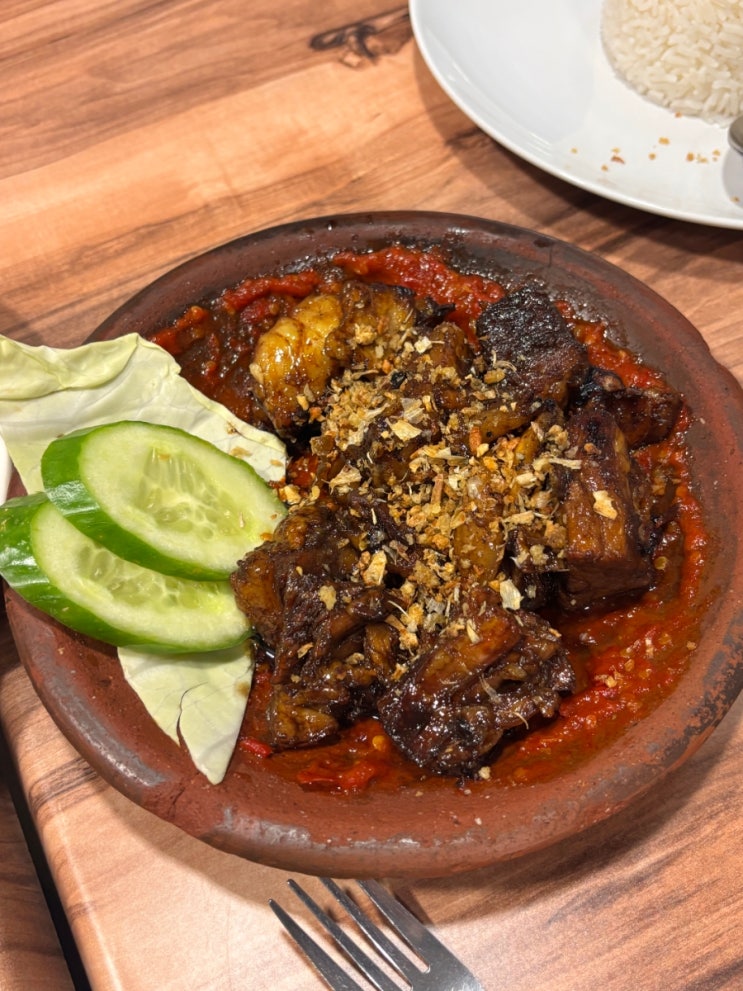 시드니 가족여행) 판다와 나시붕쿠스(Pandawa Nasi Bungkus) 나시고랭 현....