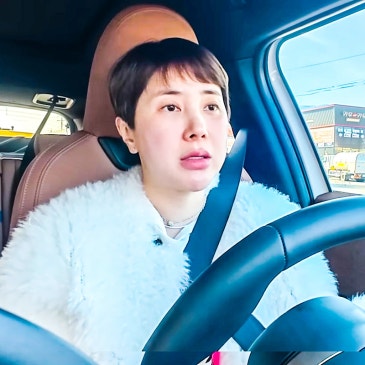 "100억 벌고 통장에 0원" 개과천선 후 제2의 전성기 맞은 서인영, 그녀의 애마는?