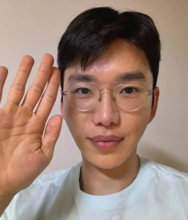보겸, 90세 폐지 줍는 할머니에 "병원비 대세요" 돈다발 쾌척