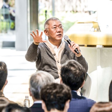 "중국 전기차, 배울 점 많아" 현대차 정의선 회장 소신 발언한 이유