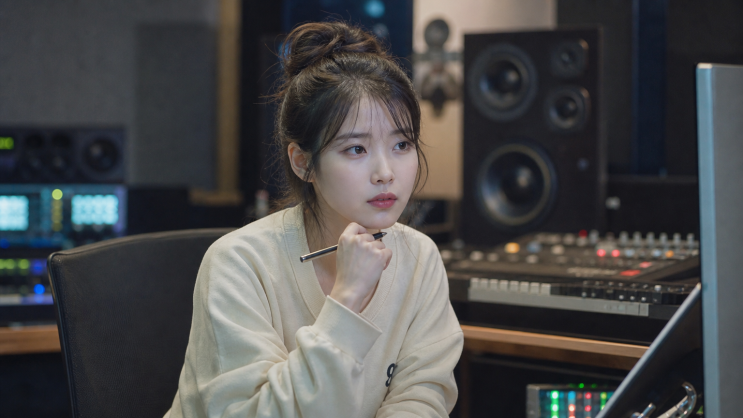 아이유 유재석 충고 공개 이후 그녀의 활동 변화