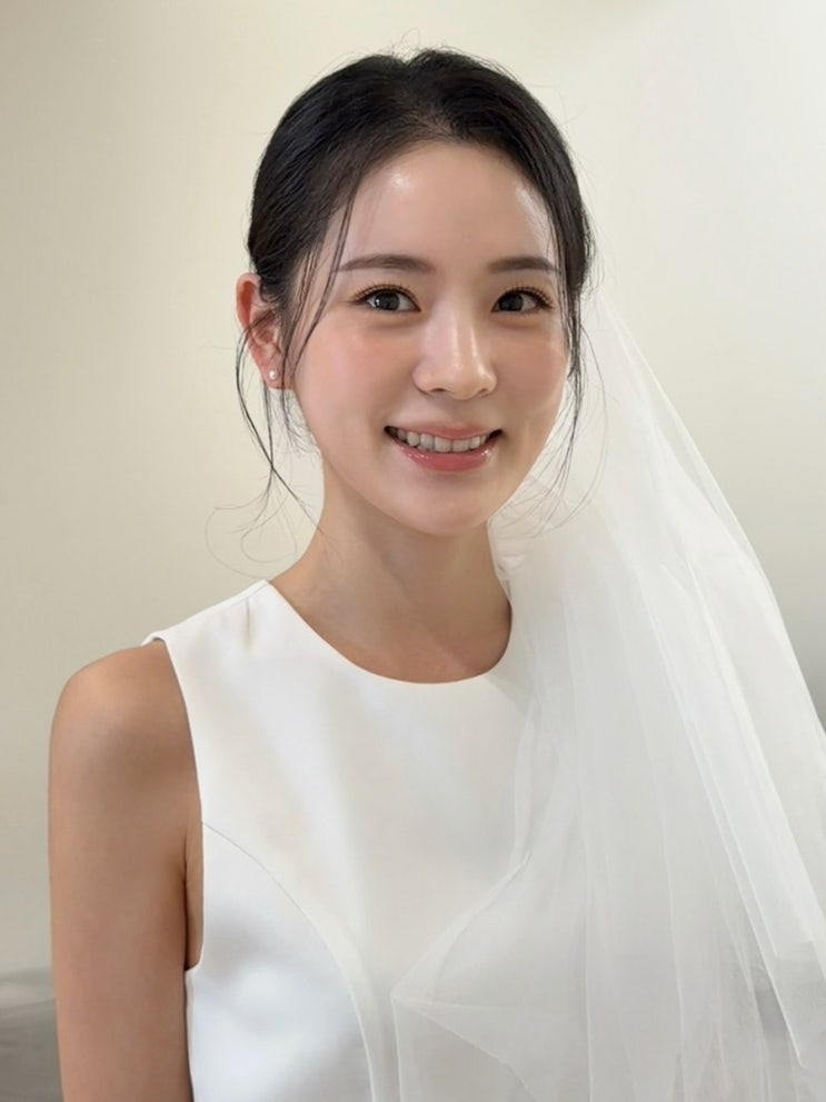 HINAF WEDDING │ HINAF WEDDING 히나프 │ 히나프 HINAF 웨딩 │ 웨딩 헤어 메이크업 추천 │ 신부 ...