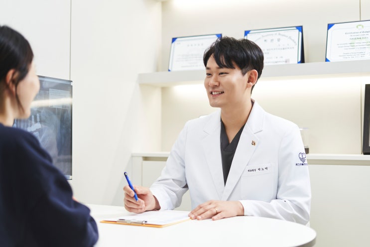 창원 잇몸치료, 잇몸이 새벽에 더 아픈 이유