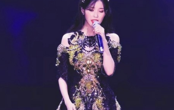 아이유 아이와 나의 바다 가사 해석 마음을 울리는 인생 발라드