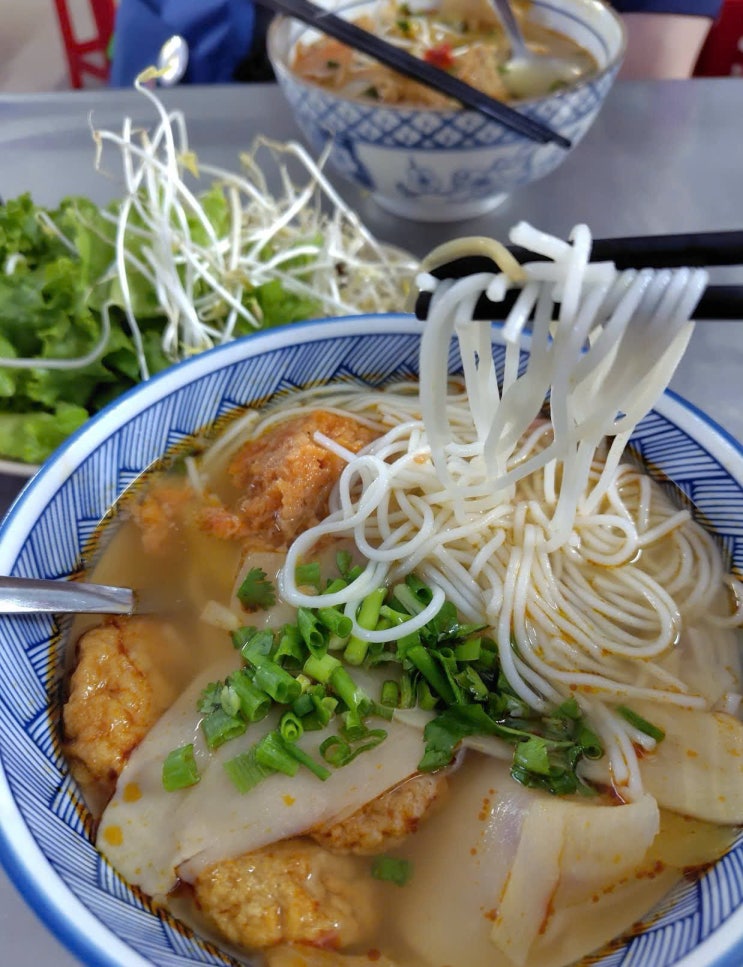 다낭 미슐랭 맛집 현지인이 인정한 분짜까 109 내돈내산