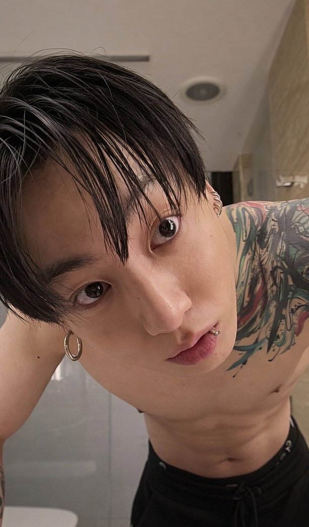 “와…호텔방에서 이 몸이라고?” BTS 정국, 상탈 순간에...