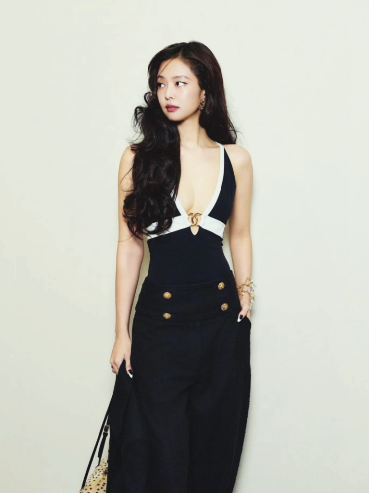 샤넬쇼 제니 실물 감탄 "인간 샤넬" 클래스 뽐내며 에프터파티...