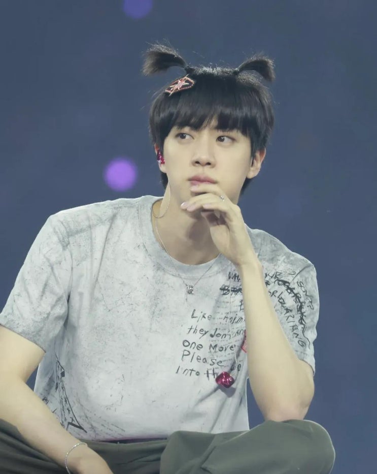 BTS(방탄소년단)라스베가스4일차, 김석진:귀여움과 카리스마를...